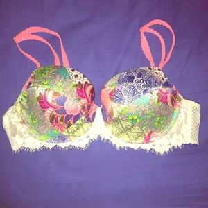 Victoria’s Secret dream angels lined semi